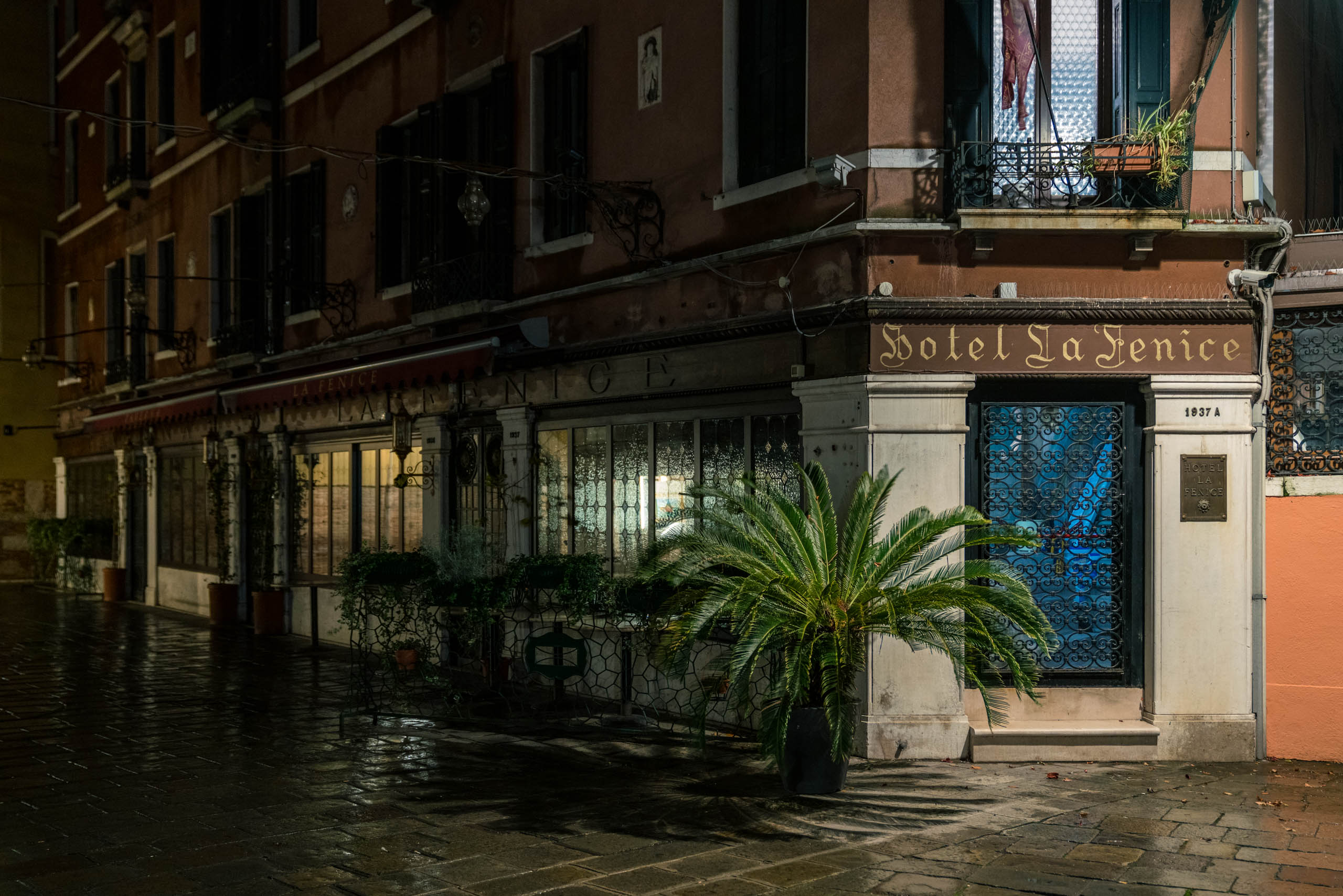 Travel and street photography of Venice or Venezia, Italy made by New York photographer Mary Catherine Messner (mcmessner).